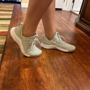 Women’s Nike Zoom Running Shoe-Size 9.5